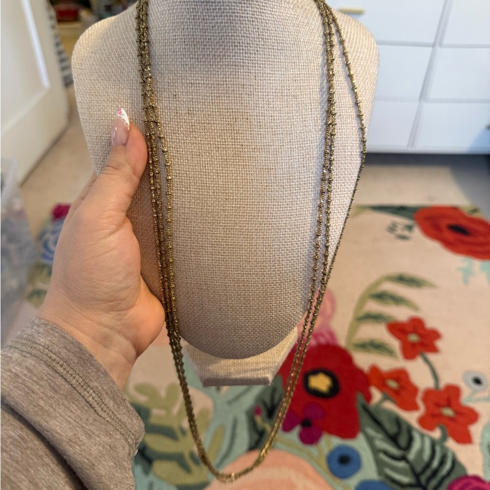Elegant Gold-Toned Necklace